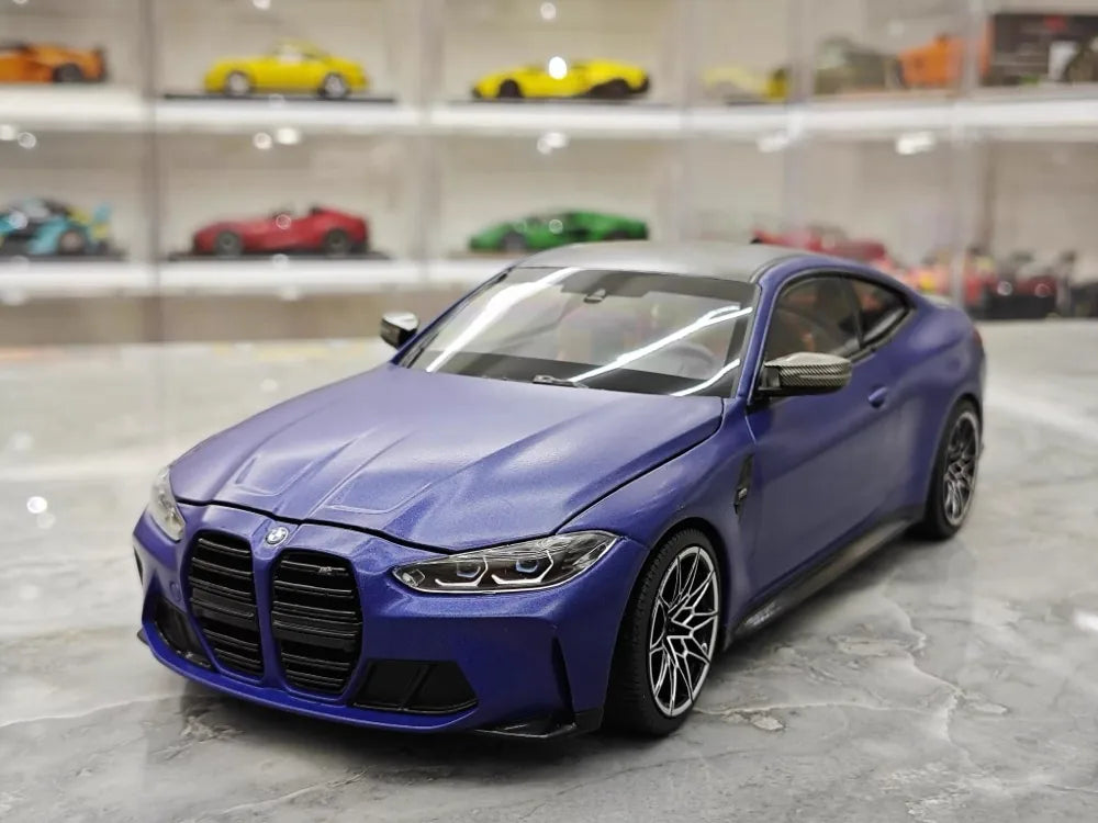 [Minichamps] 1:18 BMW 2021 M4 G82 Blue Model Car Die-Cast
