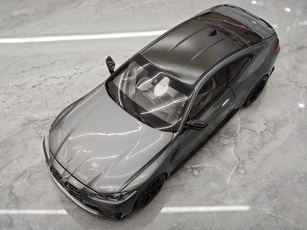 [Minichamps] 1:18 BMW 2021 M4 G82 Gray Model Car Die-Cast