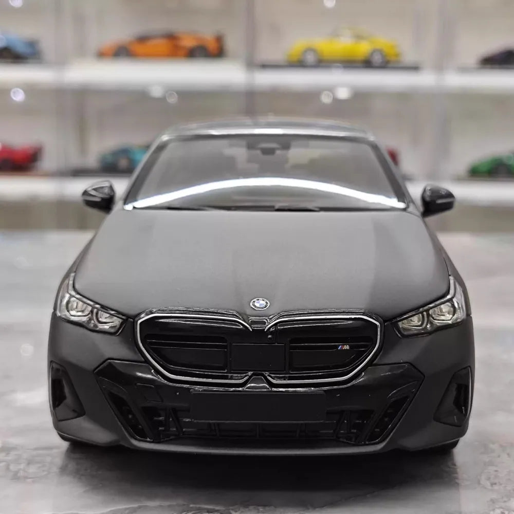 [Minichamps] 1:18 BMW 2023 i5 M60 Black Model Car Die-Cast