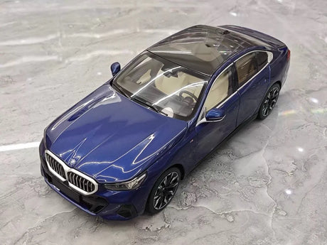 [Minichamps] 1:18 BMW 2023 i5 M60 Blue Model Car Die-Cast