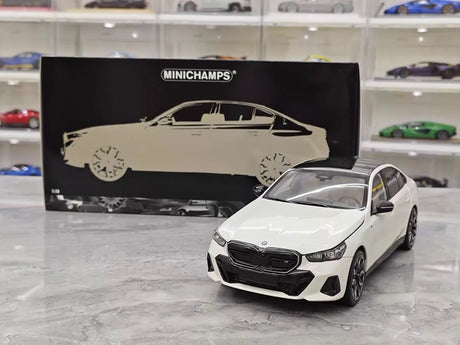 [Minichamps] 1:18 BMW 2023 i5 M60 White Model Car Die-Cast