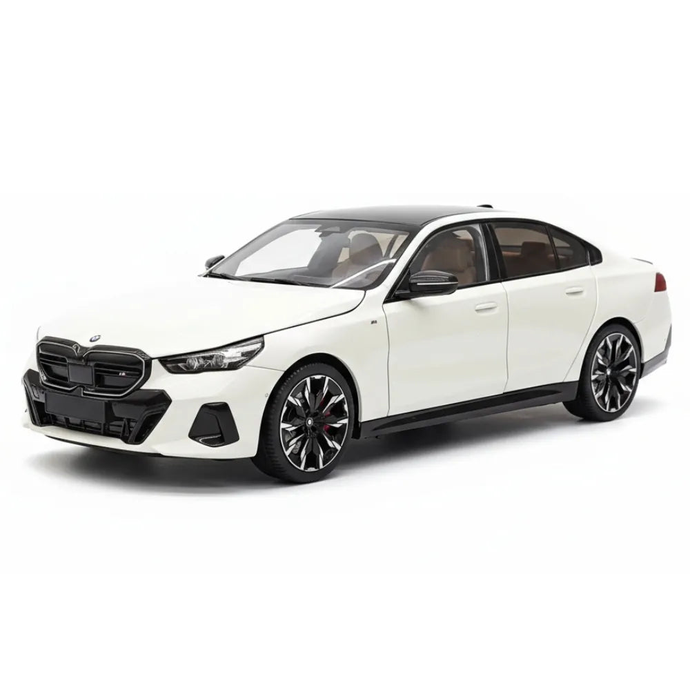 [Minichamps] 1:18 BMW 2023 i5 M60 ホワイト モデルカー Die-Cast