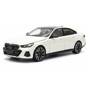 [Minichamps] 1:18 BMW 2023 i5 M60 ホワイト モデルカー Die-Cast