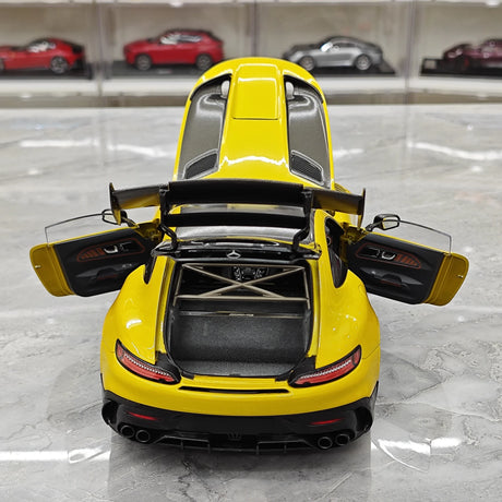 Mercedes-AMG 2021 GT Black Series Solarbeam Yellow Metallic 1:18 diecast model car by Minichamps - view 12