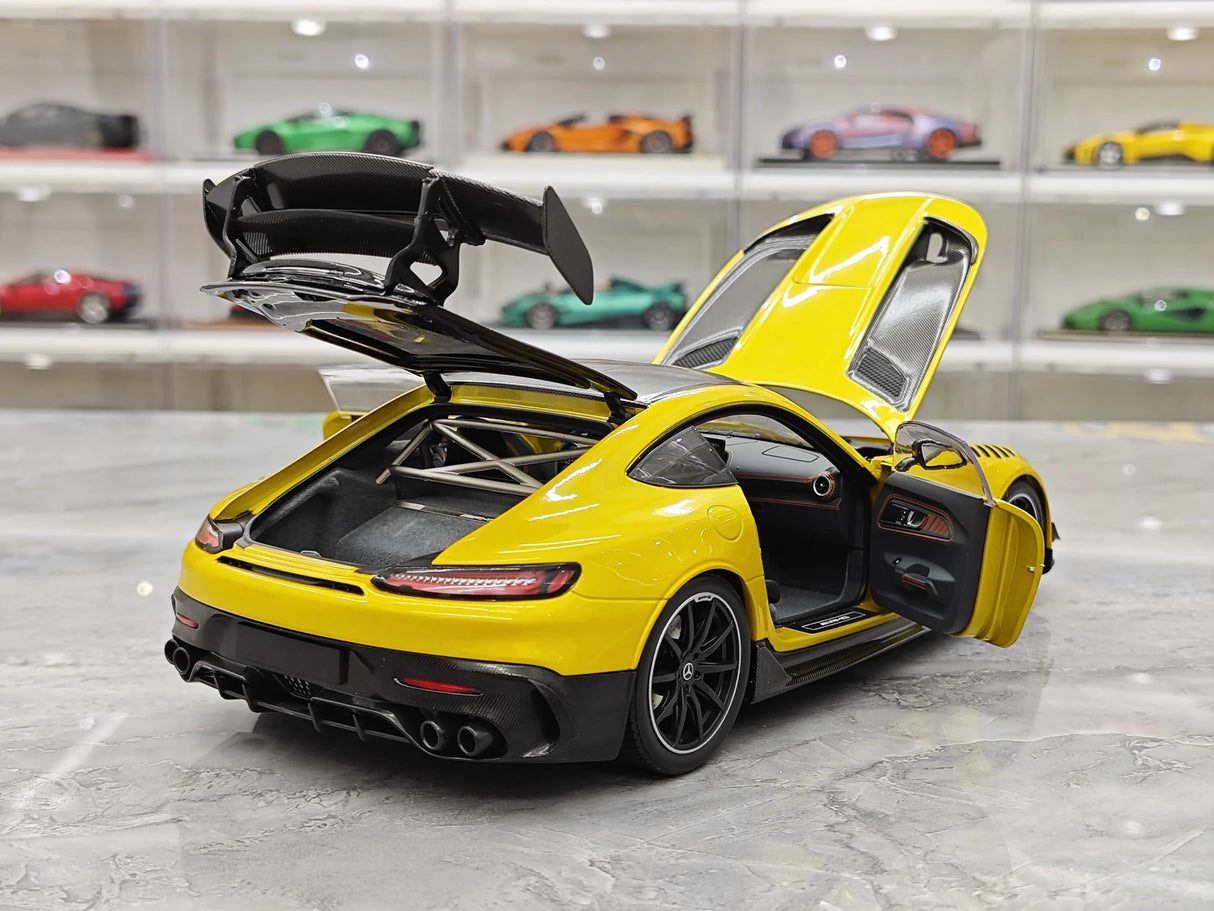 Mercedes-AMG 2021 GT Black Series Solarbeam Yellow Metallic 1:18 diecast model car by Minichamps - view 14