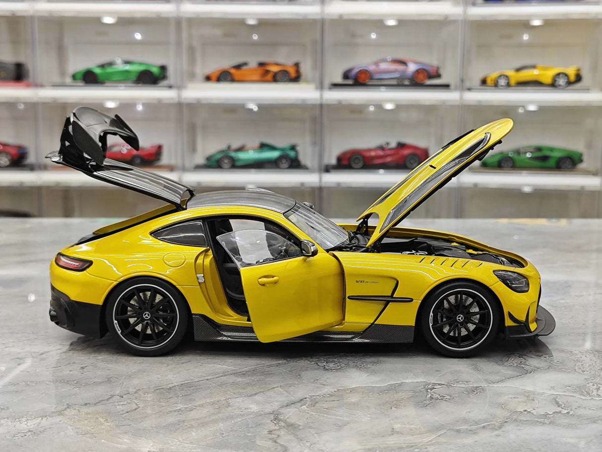 Mercedes-AMG 2021 GT Black Series Solarbeam Yellow Metallic 1:18 diecast model car by Minichamps - view 16