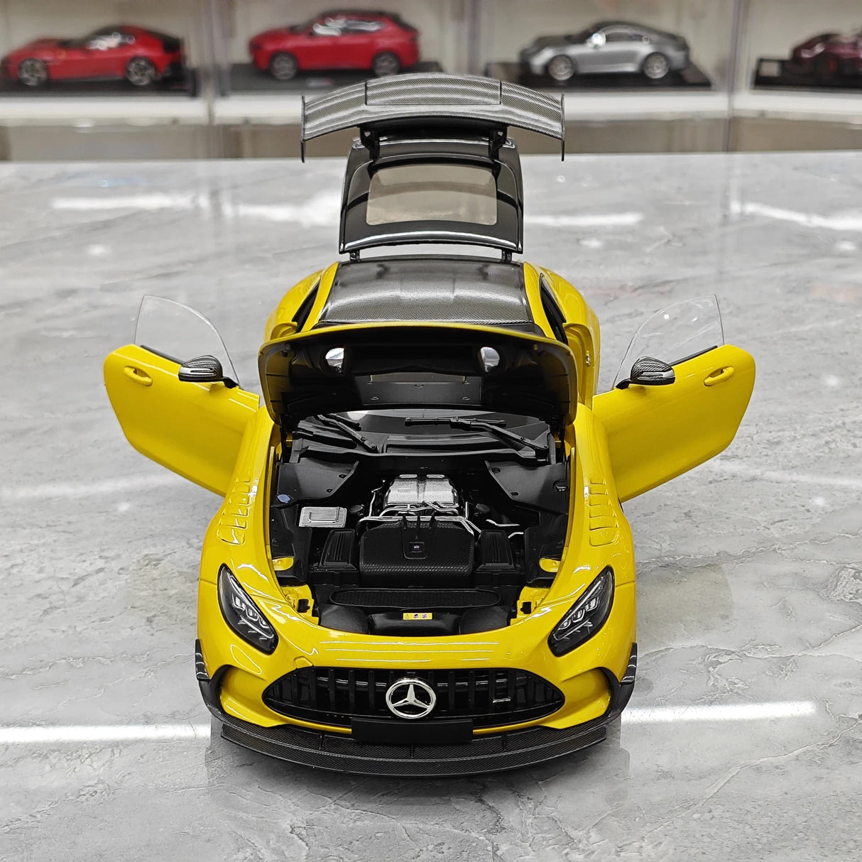 Mercedes-AMG 2021 GT Black Series Solarbeam Yellow Metallic 1:18 diecast model car by Minichamps - view 2