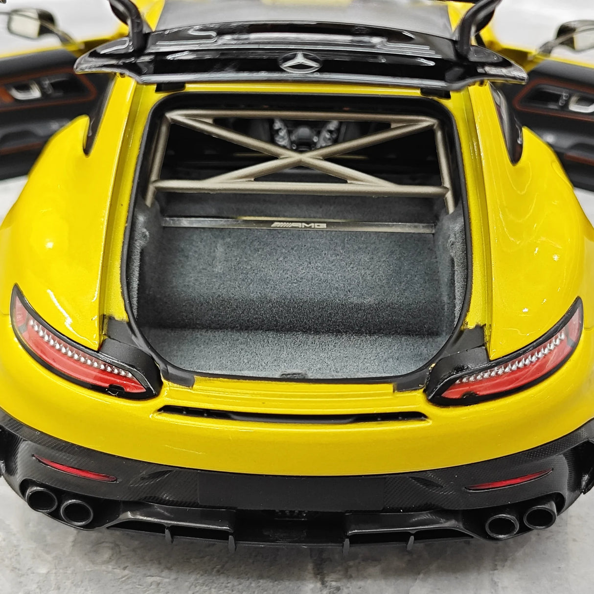 Mercedes-AMG 2021 GT Black Series Solarbeam Yellow Metallic 1:18 diecast model car by Minichamps - view 22