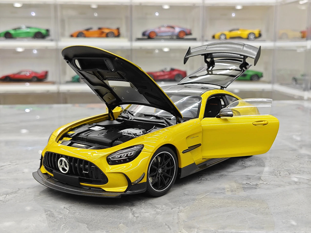 Mercedes-AMG 2021 GT Black Series Solarbeam Yellow Metallic 1:18 diecast model car by Minichamps - view 5
