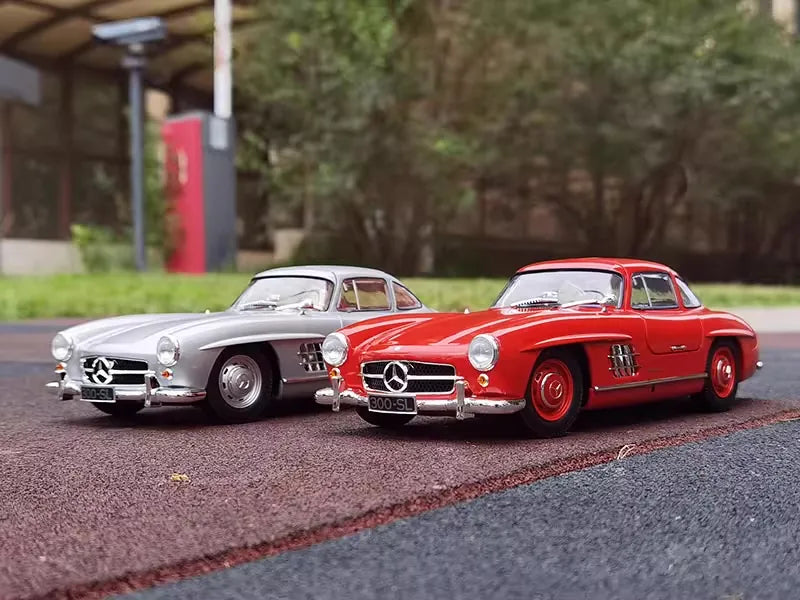 [Minichamps] 1:18 Mercedes-Benz 1954 300 SL W198 Silver Model Car Die-Cast