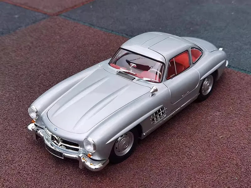 [Minichamps] 1:18 Mercedes-Benz 1954 300 SL W198 Silver Model Car Die-Cast