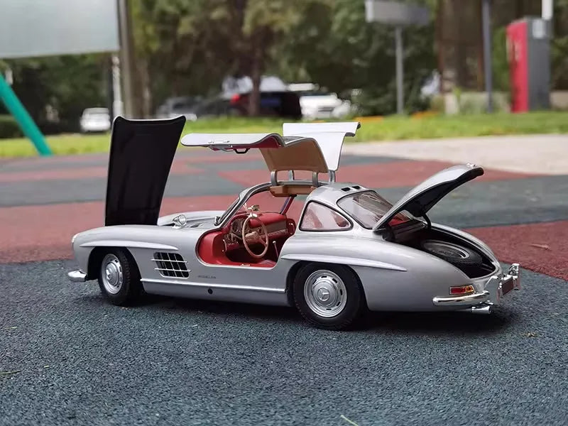 [Minichamps] 1:18 Mercedes-Benz 1954 300 SL W198 argento modellino di auto Die-Cast