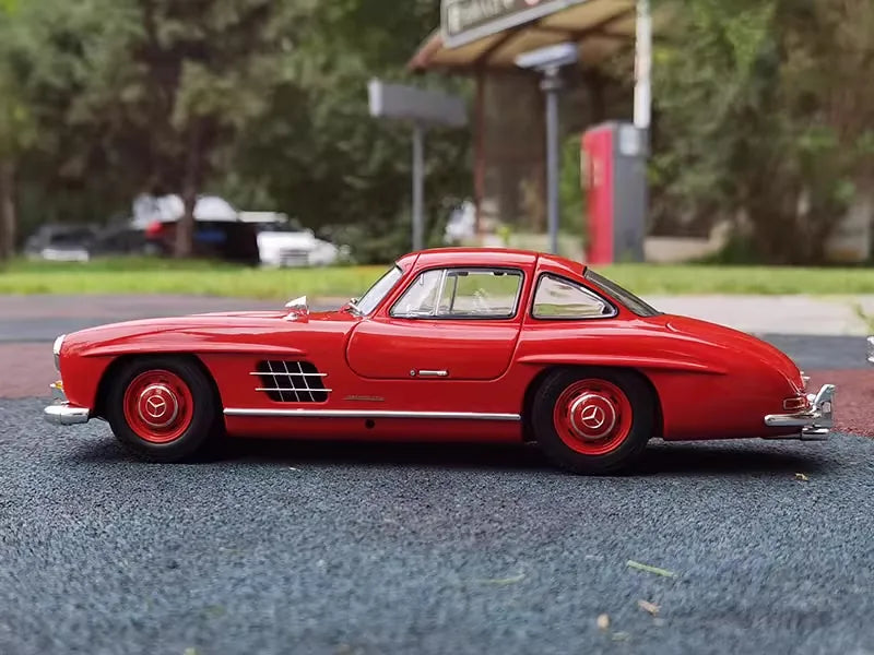 [Minichamps] 1:18 Mercedes-Benz 1954 300 SL W198 Red Model Car Die-Cast