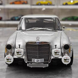 [Minichamps] 1:18 Mercedes-Benz 1971 300 SEL 6.8 AMG No.12 modellino di auto Die-Cast
