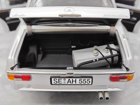 [Minichamps] 1:18 Mercedes-Benz 1971 300 SEL 6.8 AMG No.12 modelauto Die-Cast