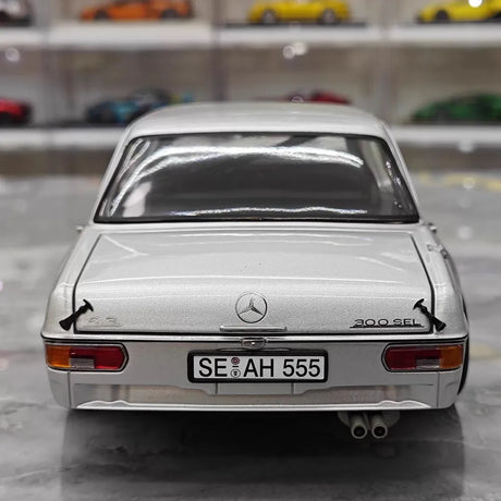 [Minichamps] 1:18 Mercedes-Benz 1971 300 SEL 6.8 AMG No.12 modelauto Die-Cast