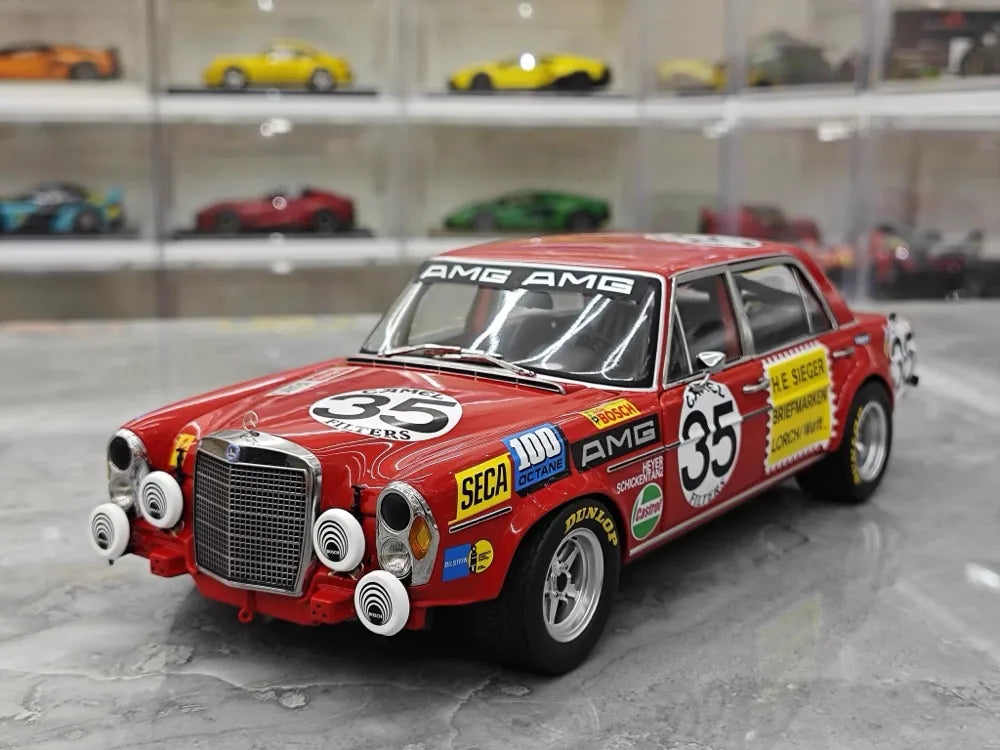 [Minichamps] 1:18 Mercedes-Benz 1971 300 SEL 6.8 AMG No.35 Model Car Die-Cast