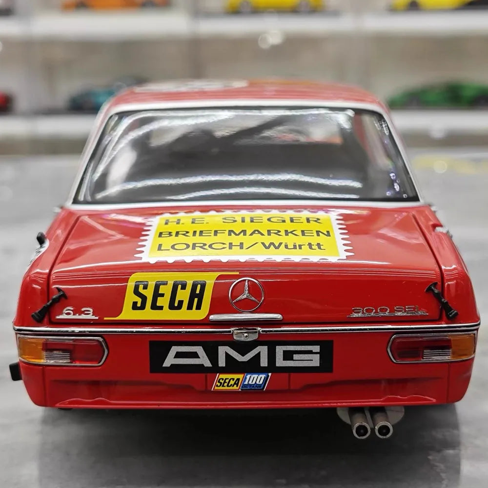 [Minichamps] 1:18 Mercedes-Benz 1971 300 SEL 6.8 AMG No.35 Model Car Die-Cast