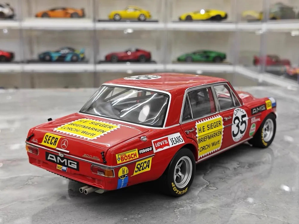 [Minichamps] 1:18 Mercedes-Benz 1971 300 SEL 6.8 AMG No.35 Model Car Die-Cast
