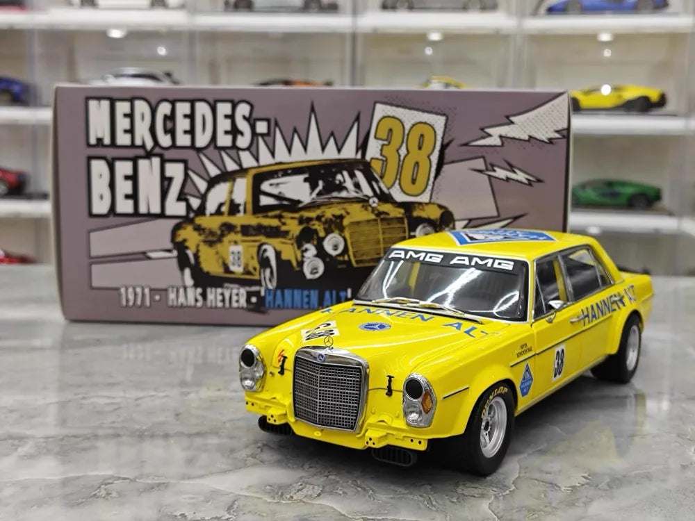 [Minichamps] 1:18 Mercedes-Benz 1971 300 SEL 6.8 AMG No.38 Model Car Die-Cast