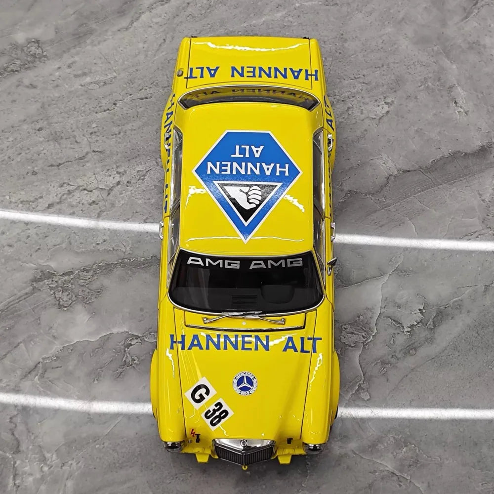 [Minichamps] 1:18 Mercedes-Benz 1971 300 SEL 6.8 AMG No.38 Model Car Die-Cast