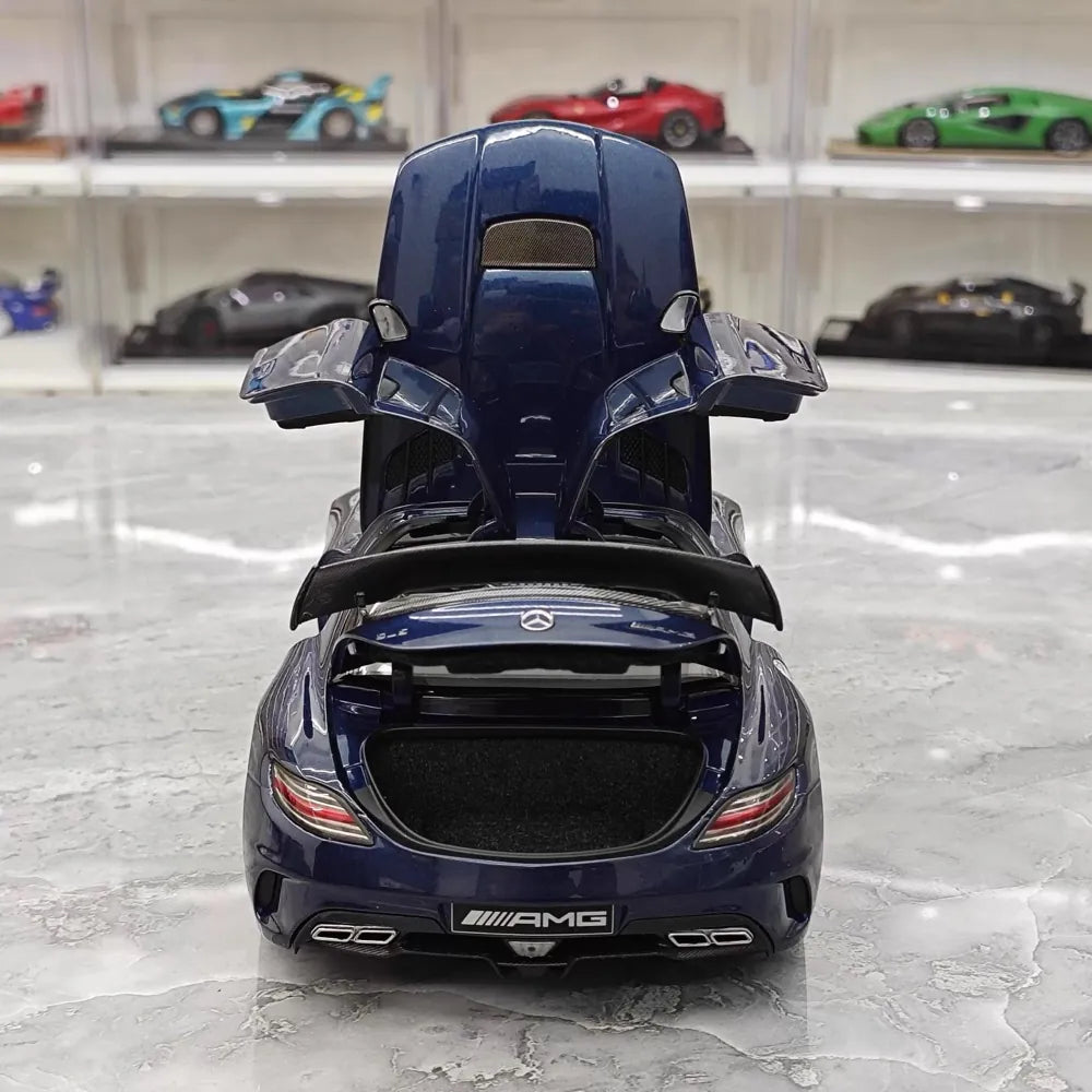 [Minichamps] 1:18 Mercedes-Benz 2013 SLS AMG Black Series GT Blue Model Car Die-Cast