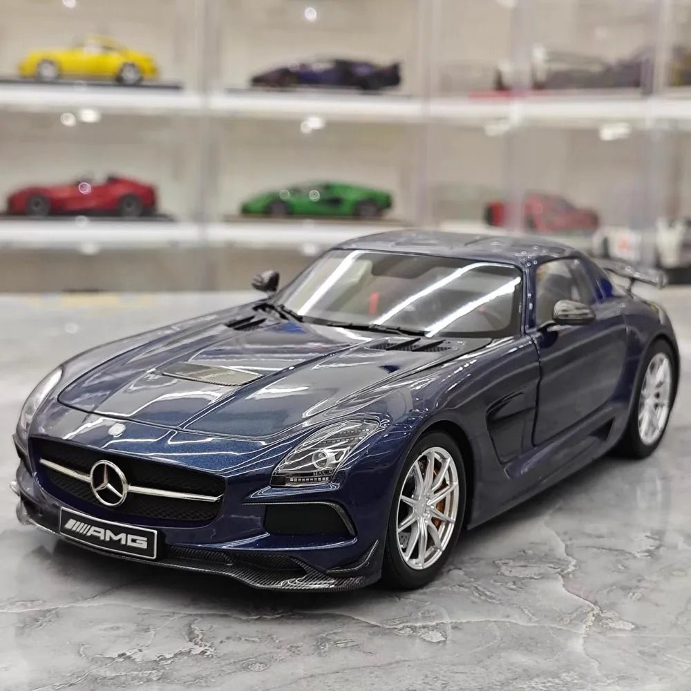 [Minichamps] 1:18 Mercedes-Benz 2013 SLS AMG Black Series GT Blue Model Car Die-Cast