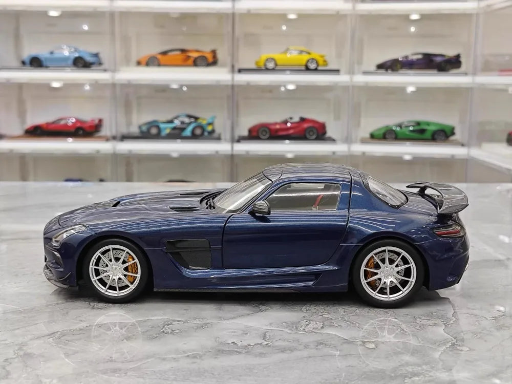 [Minichamps] 1:18 Mercedes-Benz 2013 SLS AMG Black Series GT Blue Model Car Die-Cast