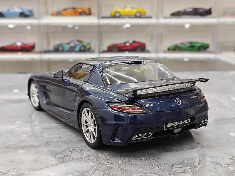 [Minichamps] 1:18 Mercedes-Benz 2013 SLS AMG Black Series GT Blue Model Car Die-Cast