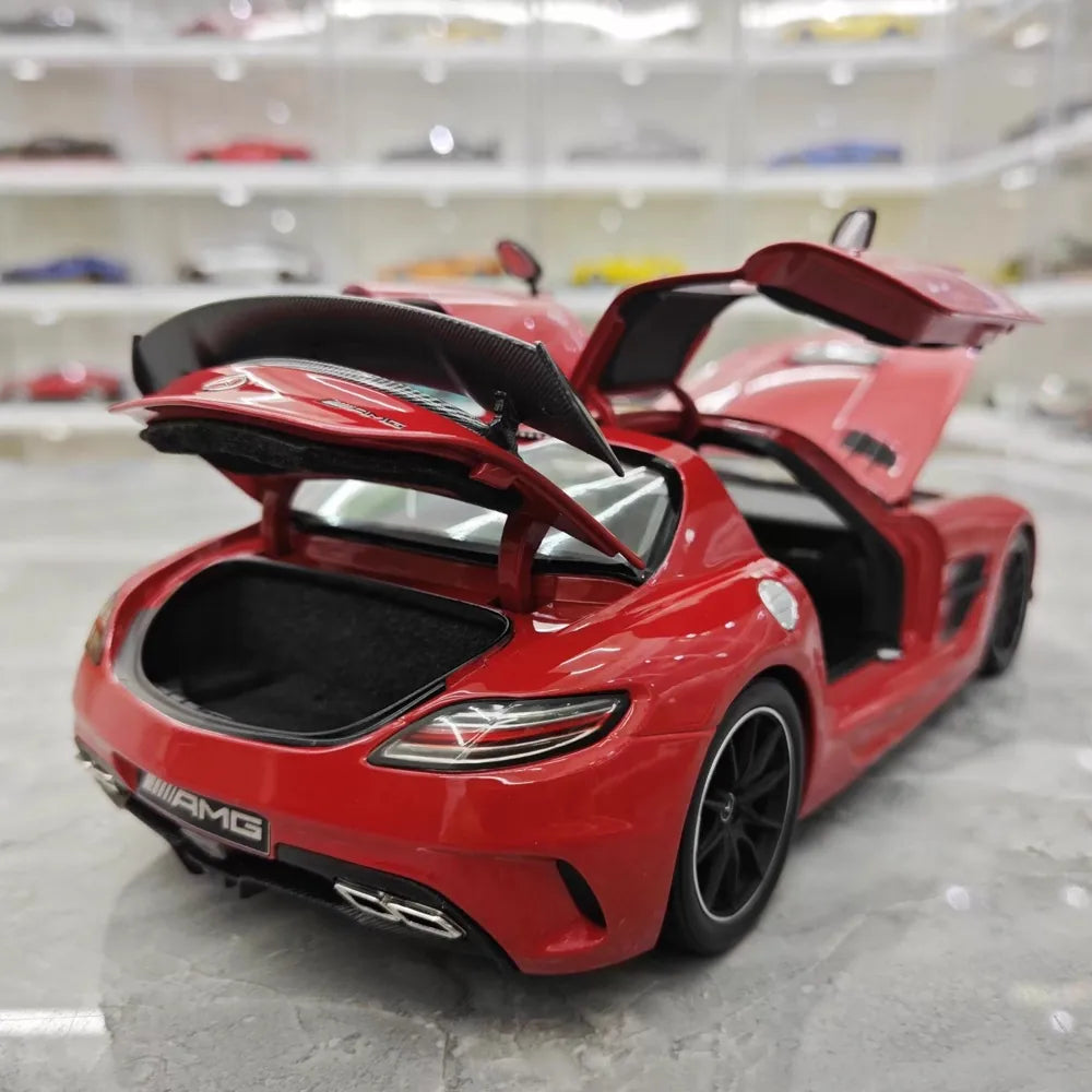 [Minichamps] 1:18 Mercedes-Benz 2013 SLS AMG ブラック Series GT レッド モデルカー Die-Cast