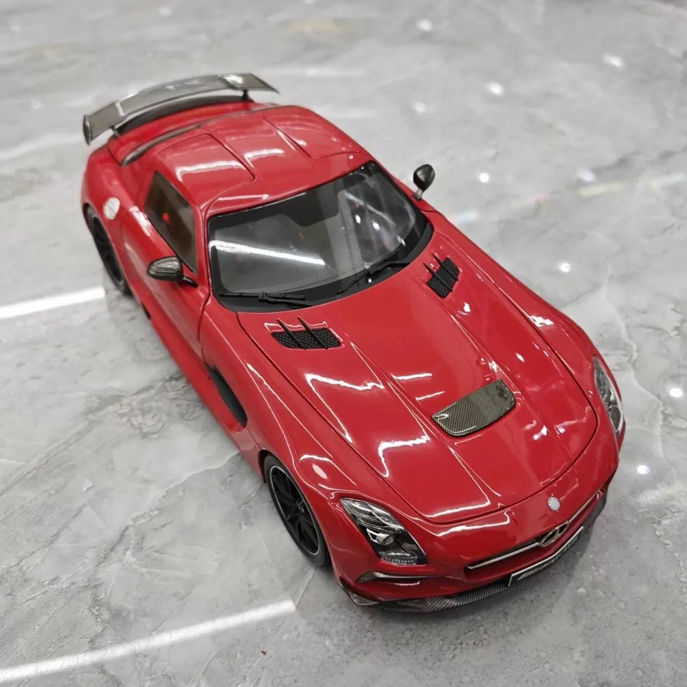[Minichamps] 1:18 Mercedes-Benz 2013 SLS AMG Black Series GT Red Model Car Die-Cast