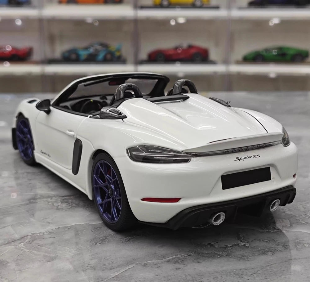 [Minichamps] 1:18 Porsche 2023 718 GT4 RS Roadster valkoinen pienoismalli Die-Cast