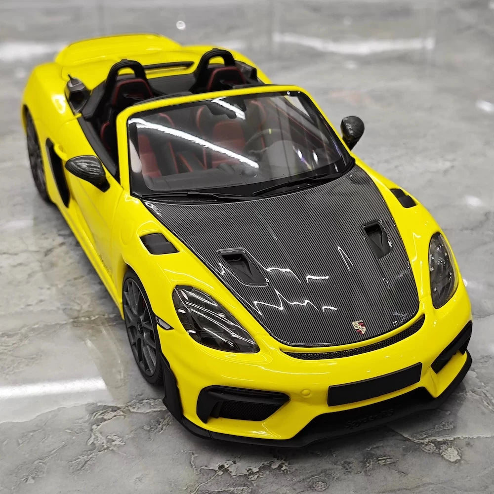 [Minichamps] 1:18 Porsche 2023 718 Spyder RS Yellow Model Car Die-Cast