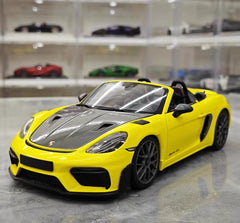 [Minichamps] 1:18 Porsche 2023 718 Spyder RS Yellow Model Car Die-Cast