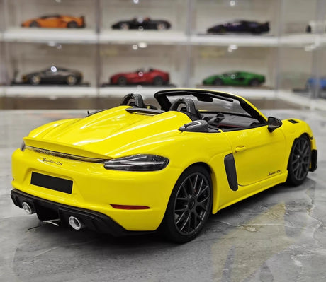 [Minichamps] 1:18 Porsche 2023 718 Spyder RS Yellow Model Car Die-Cast