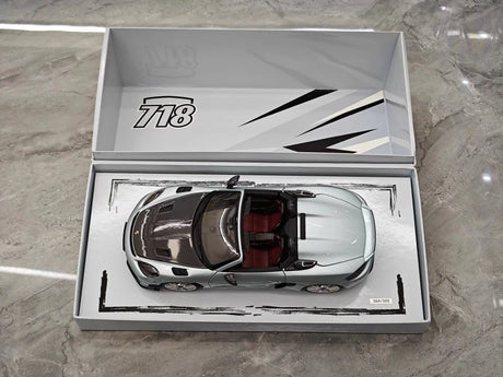 [Minichamps] 1:18 Porsche 2023 718 Spyder RS Ice Blue Model Car Die-Cast