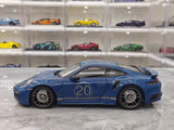 [Minichamps] 1:18 Porsche 2023 911 992 Turbo S 20th Anniversary bleu voiture miniature Die-Cast