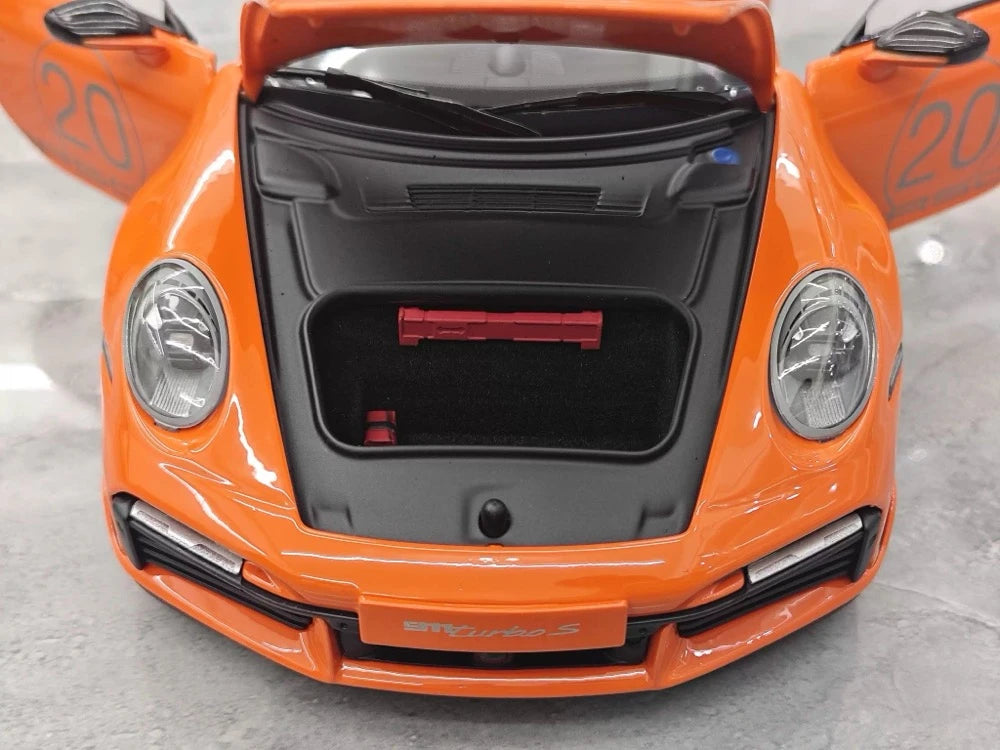 [Minichamps] 1:18 Porsche 2023 911 992 Turbo S 20th Anniversary Orange Model Car Die-Cast