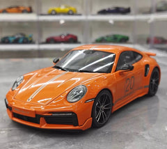 [Minichamps] 1:18 Porsche 2023 911 992 Turbo S 20th Anniversary Orange Model Car Die-Cast