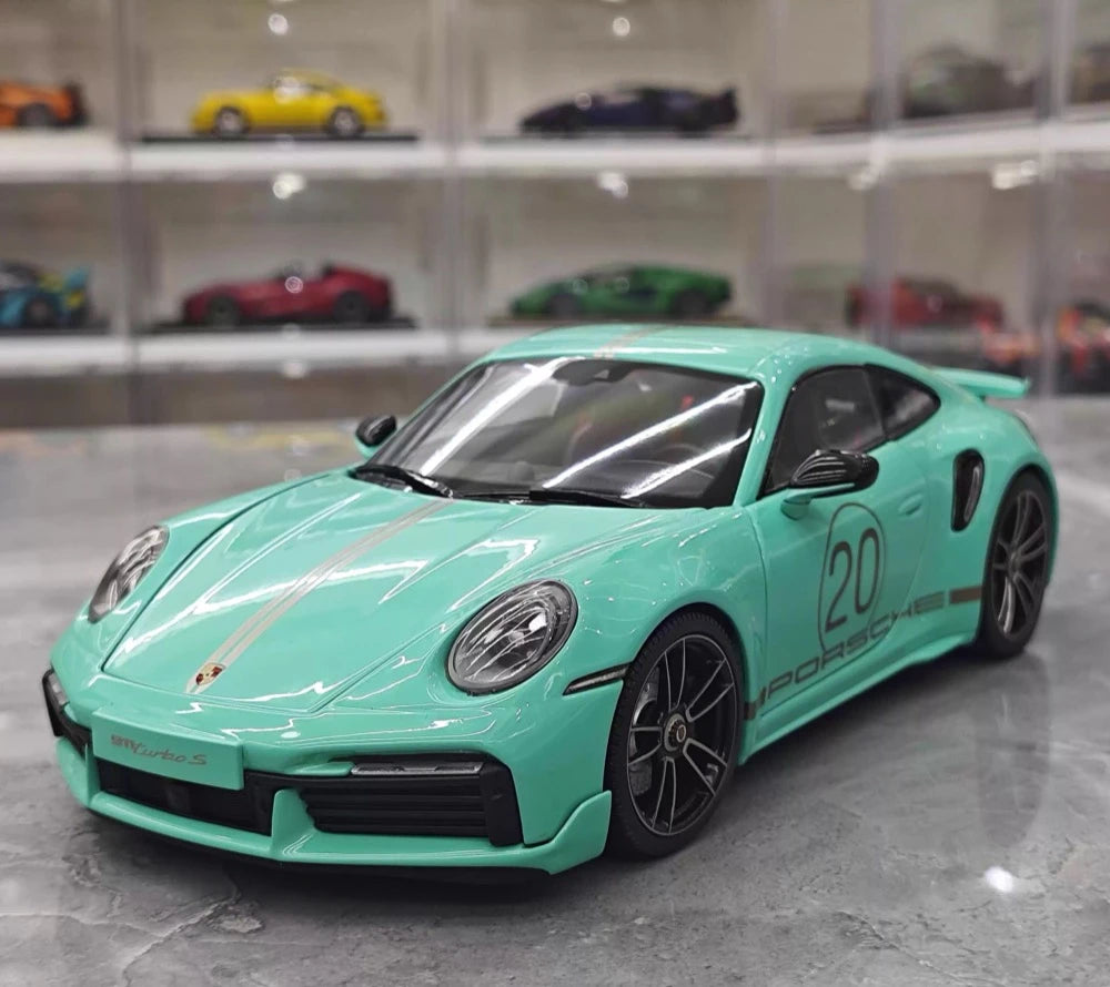 [Minichamps] 1:18 Porsche 2023 911 992 Turbo S 20th Anniversary Tiffany blauw modelauto Die-Cast