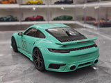 [Minichamps] 1:18 Porsche 2023 911 992 Turbo S 20th Anniversary Tiffany Blue Model Car Die-Cast