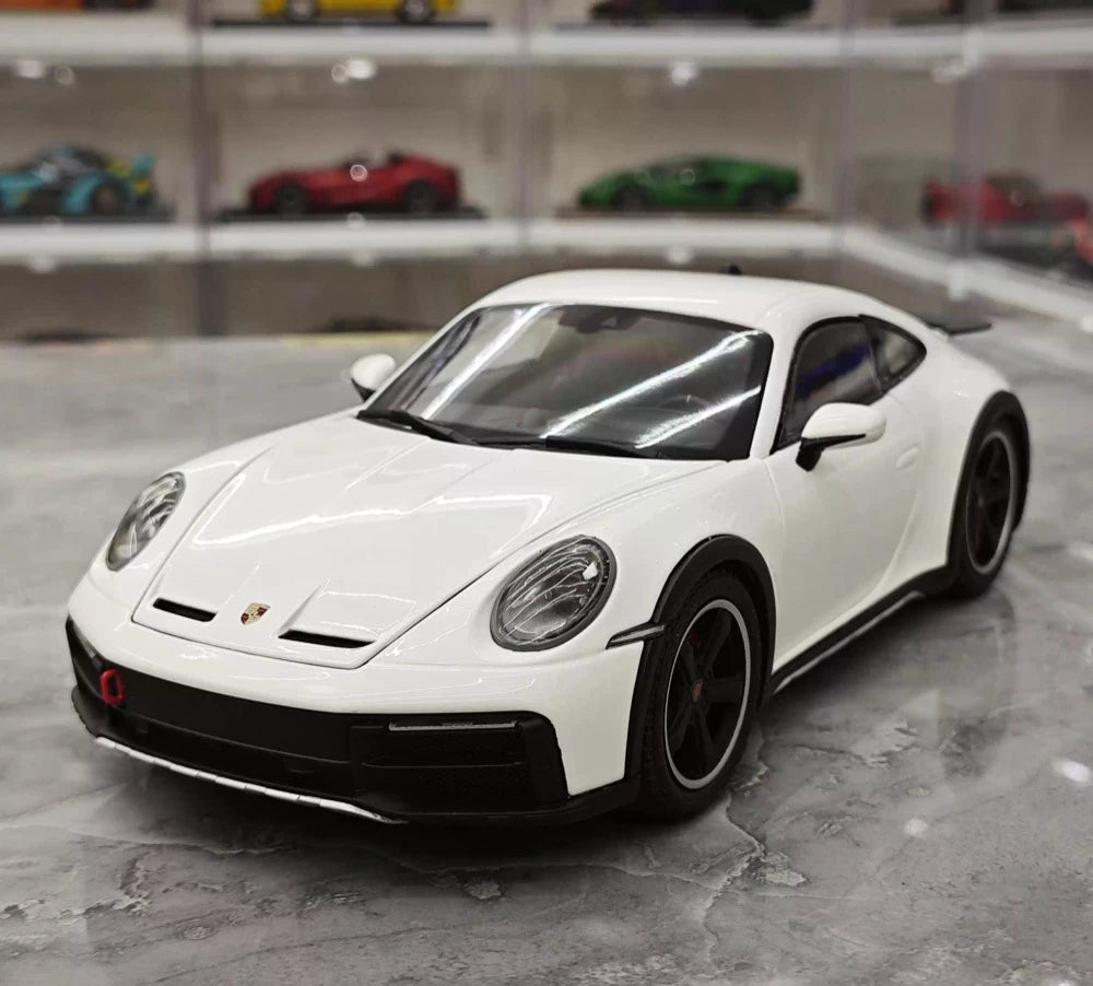 [Minichamps] 1:18 Porsche 2023 911 Dakar bianco modellino di auto Die-Cast