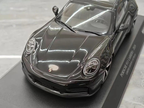 [Minichamps] 1:18 Porsche 2024 911 992.2 Carrera Black Model Car Resin