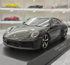 [Minichamps] 1:18 Porsche 2024 911 992.2 Carrera Black Model Car Resin