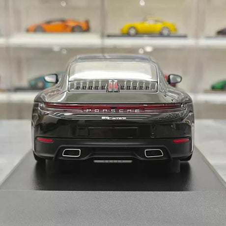 [Minichamps] 1:18 Porsche 2024 911 992.2 Carrera Black Model Car Resin