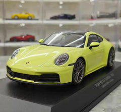[Minichamps] 1:18 Porsche 2024 911 992.2 Carrera vert voiture miniature Resin