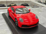 [Minichamps] 1:18 Porsche 2024 911 992.2 Carrera レッド モデルカー レジン
