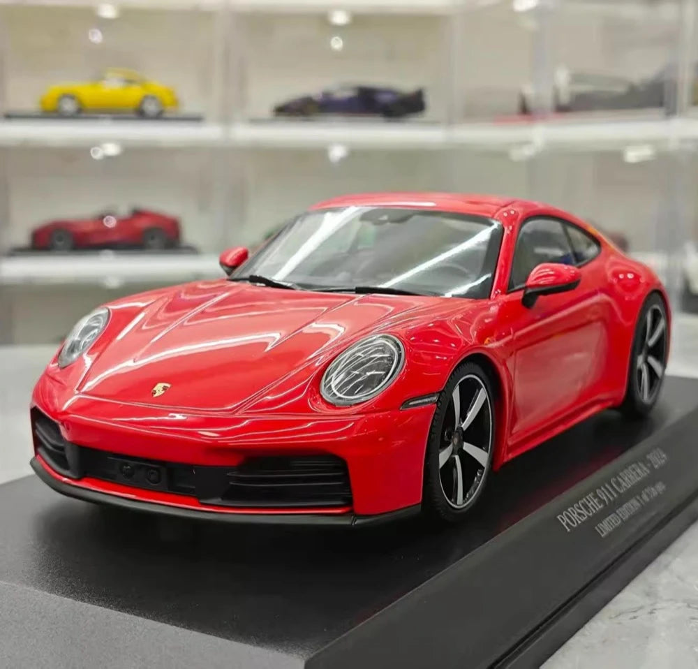 [Minichamps] 1:18 Porsche 2024 911 992.2 Carrera レッド モデルカー レジン