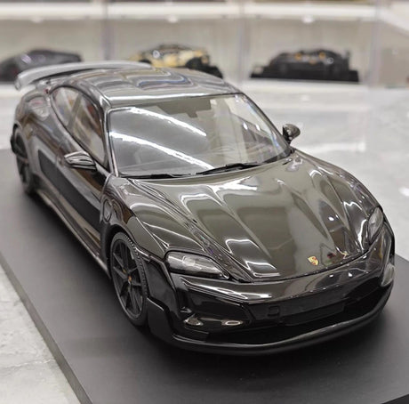 [Minichamps] 1:18 Porsche 2024 Taycan Turbo GT Black Model Car Resin