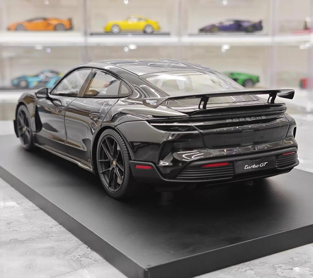 [Minichamps] 1:18 Porsche 2024 Taycan Turbo GT Black Model Car Resin